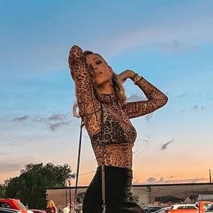 Meet your Posher, Shayna